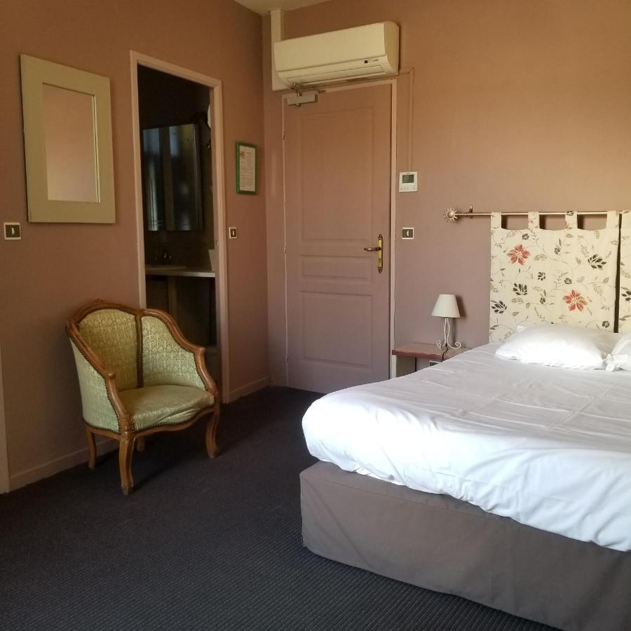 Logis Hotel Du Terreau Маноск Екстериор снимка