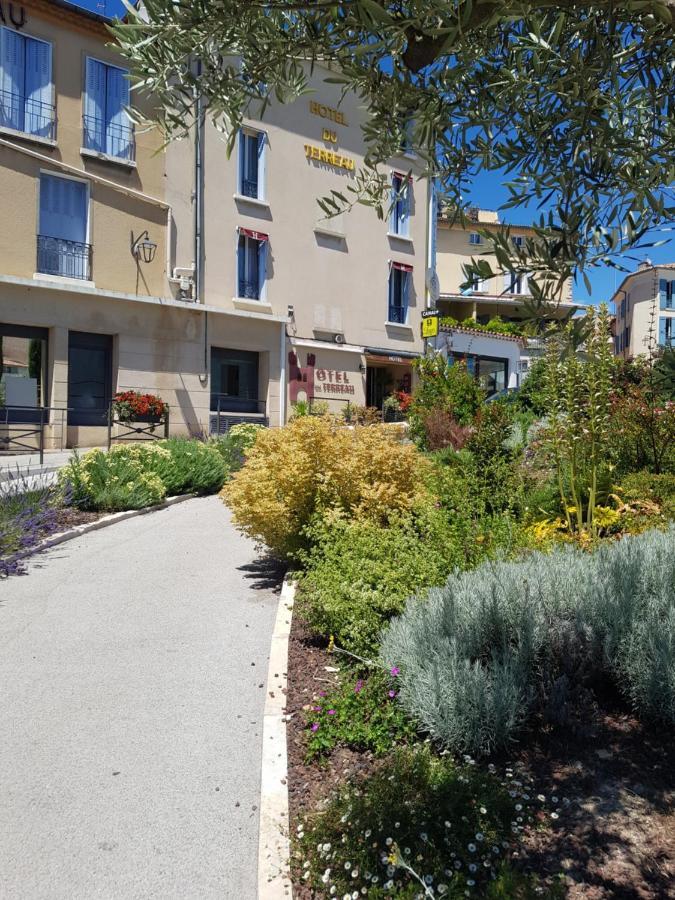 Logis Hotel Du Terreau Маноск Екстериор снимка