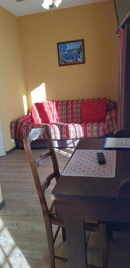 Logis Hotel Du Terreau Маноск Екстериор снимка