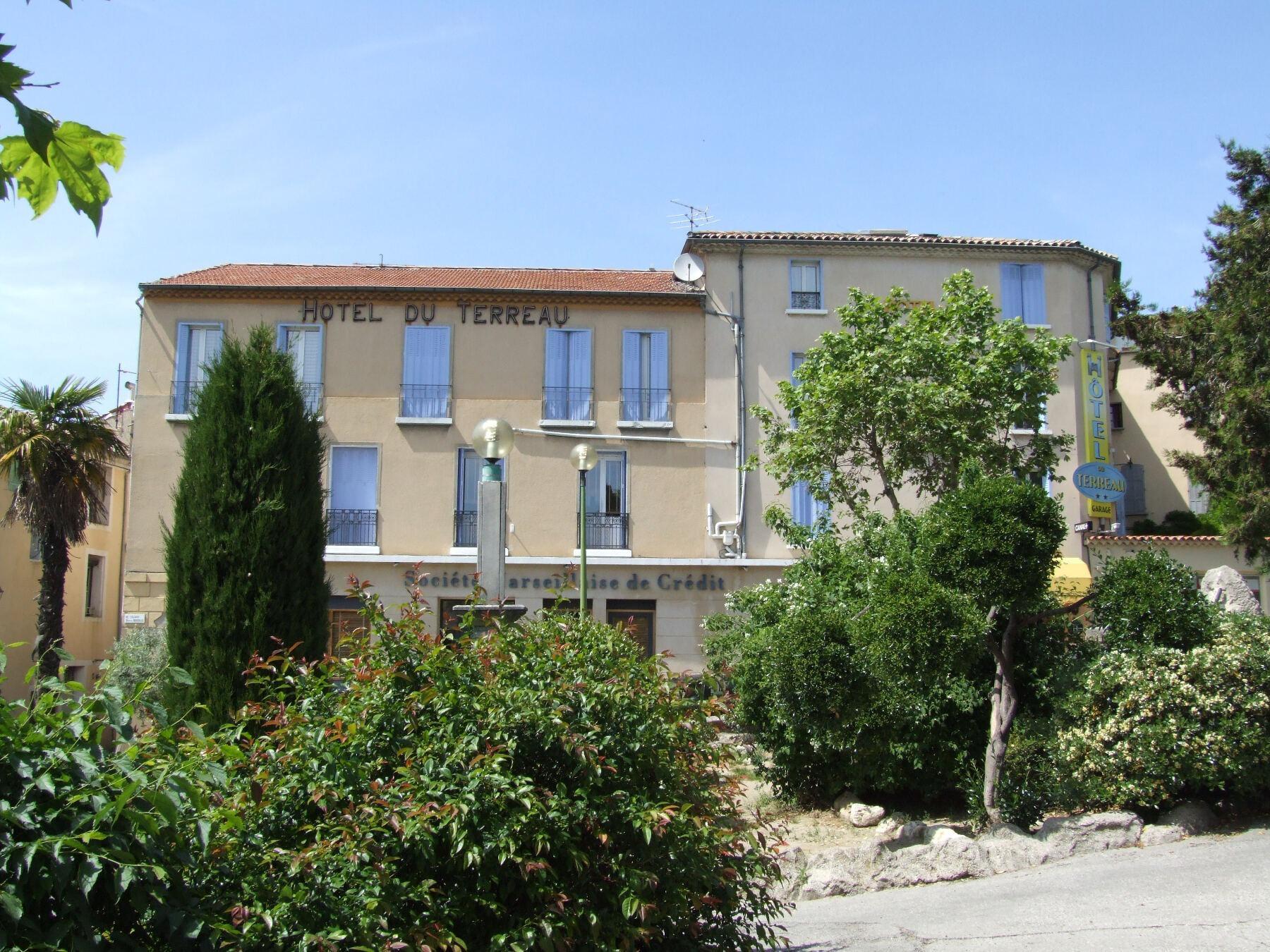 Logis Hotel Du Terreau Маноск Екстериор снимка